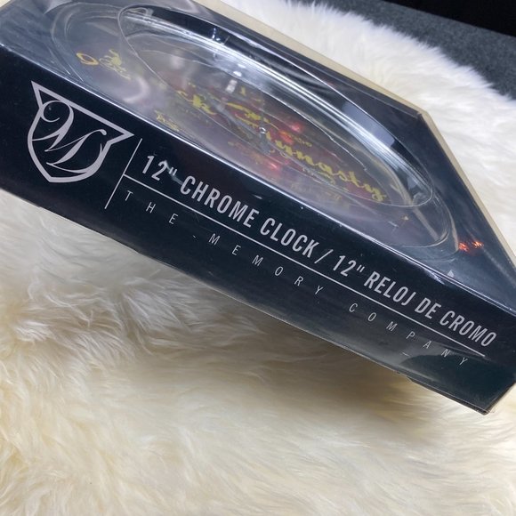 Duck Dynasty 12" Chrome Wall Clock with Box - Picture 4 of 9